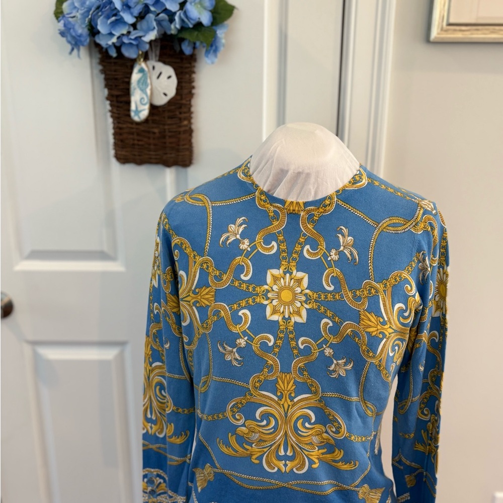 J. McLaughlin Blue and Yellow medallion lightweight sweater M